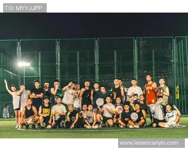 武汉飞盘队在极限运动嘉年华中的默契配合与精彩表现评析